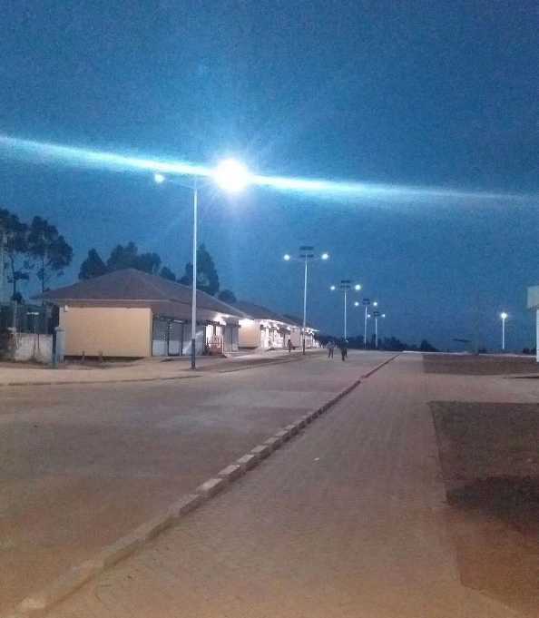 江阳区非洲科特迪瓦太阳能路灯工程